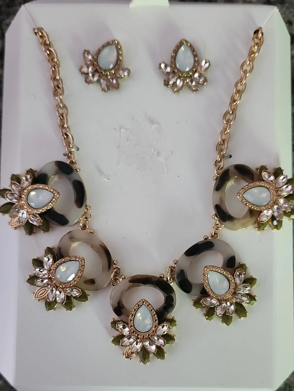 Gold-Tone Tortoise Shell Green & Cream Floral Statement Necklace and Earring Set